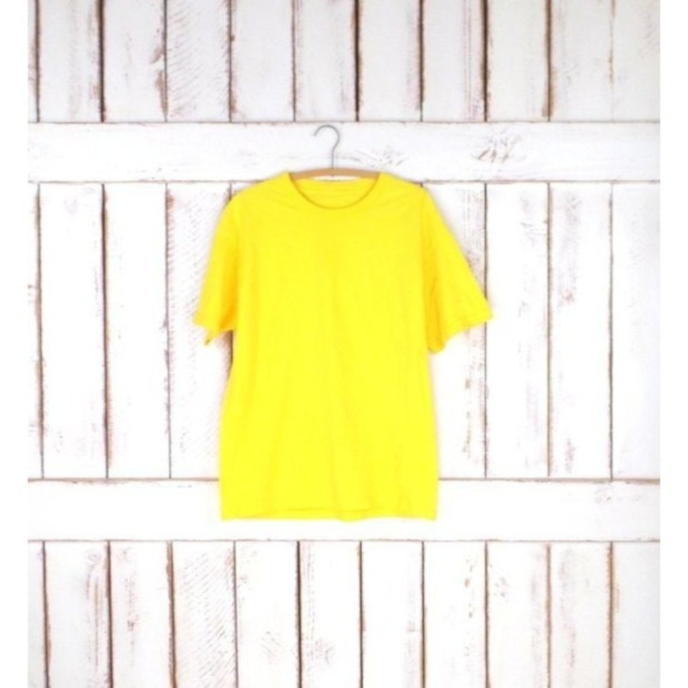 Basic yellow cotton tshirt / minimalist yellow 90s tee / large